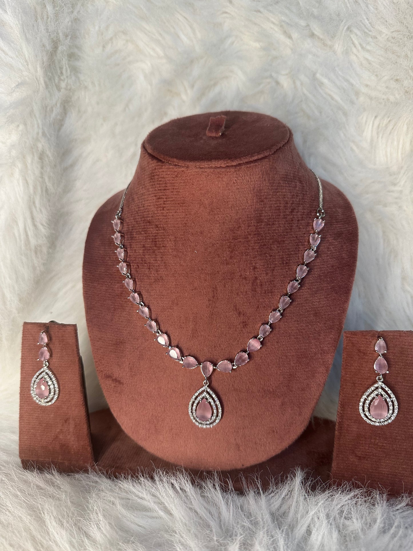 Safiyya American Diamond Necklace Set