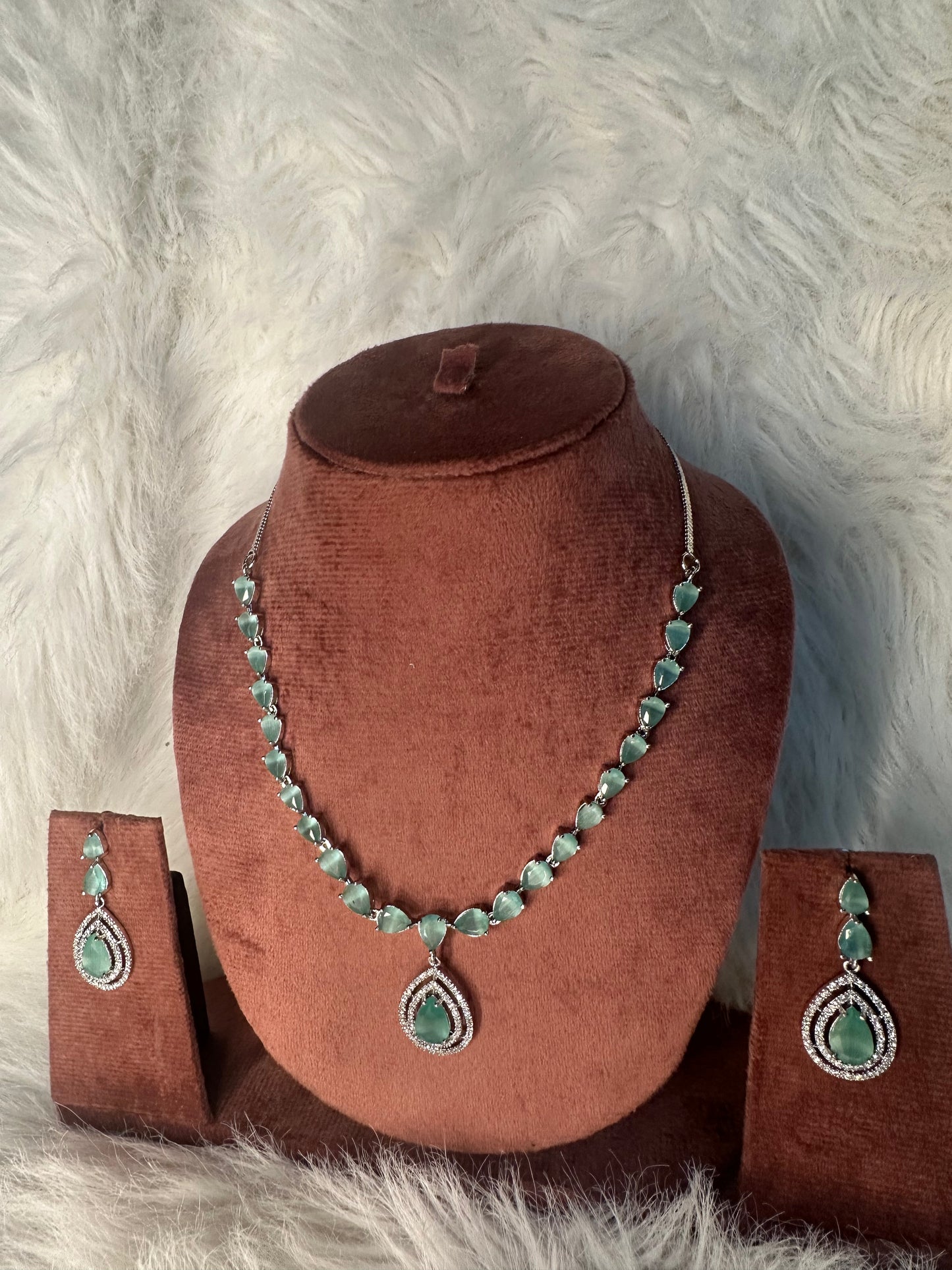 Safiyya American Diamond Necklace Set