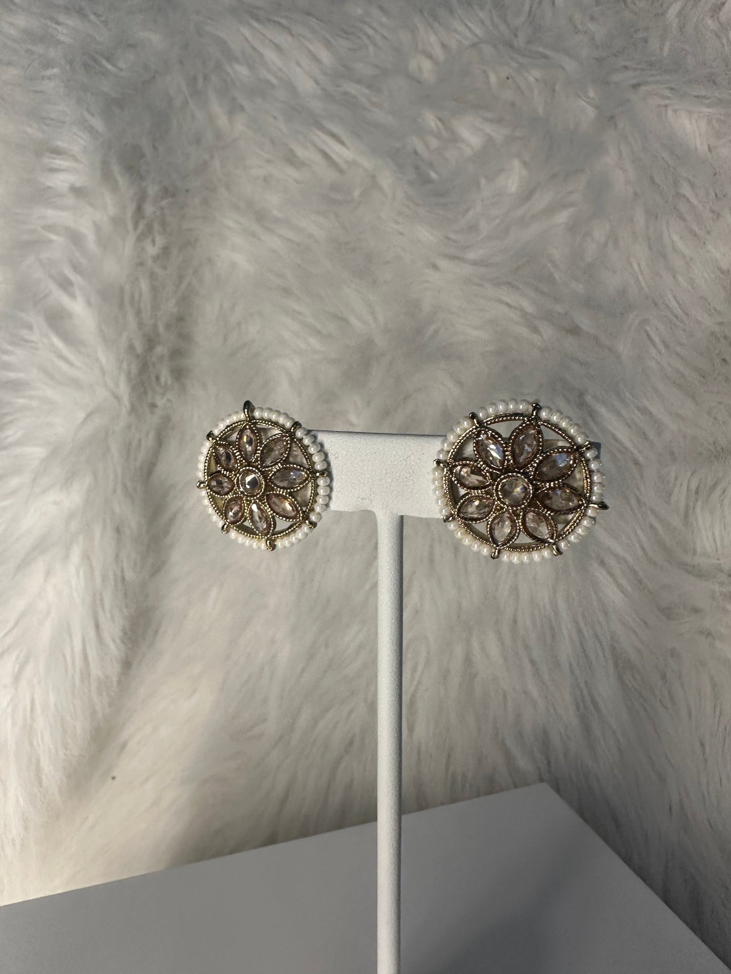 Amina Oversized Pearl Studs