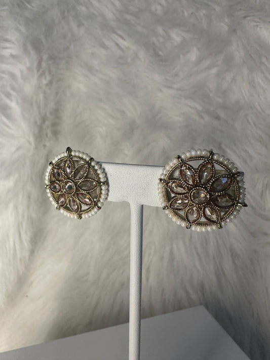Amina Oversized Pearl Studs
