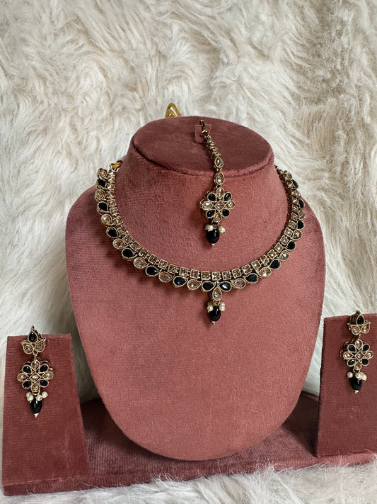 Noor Necklace Set