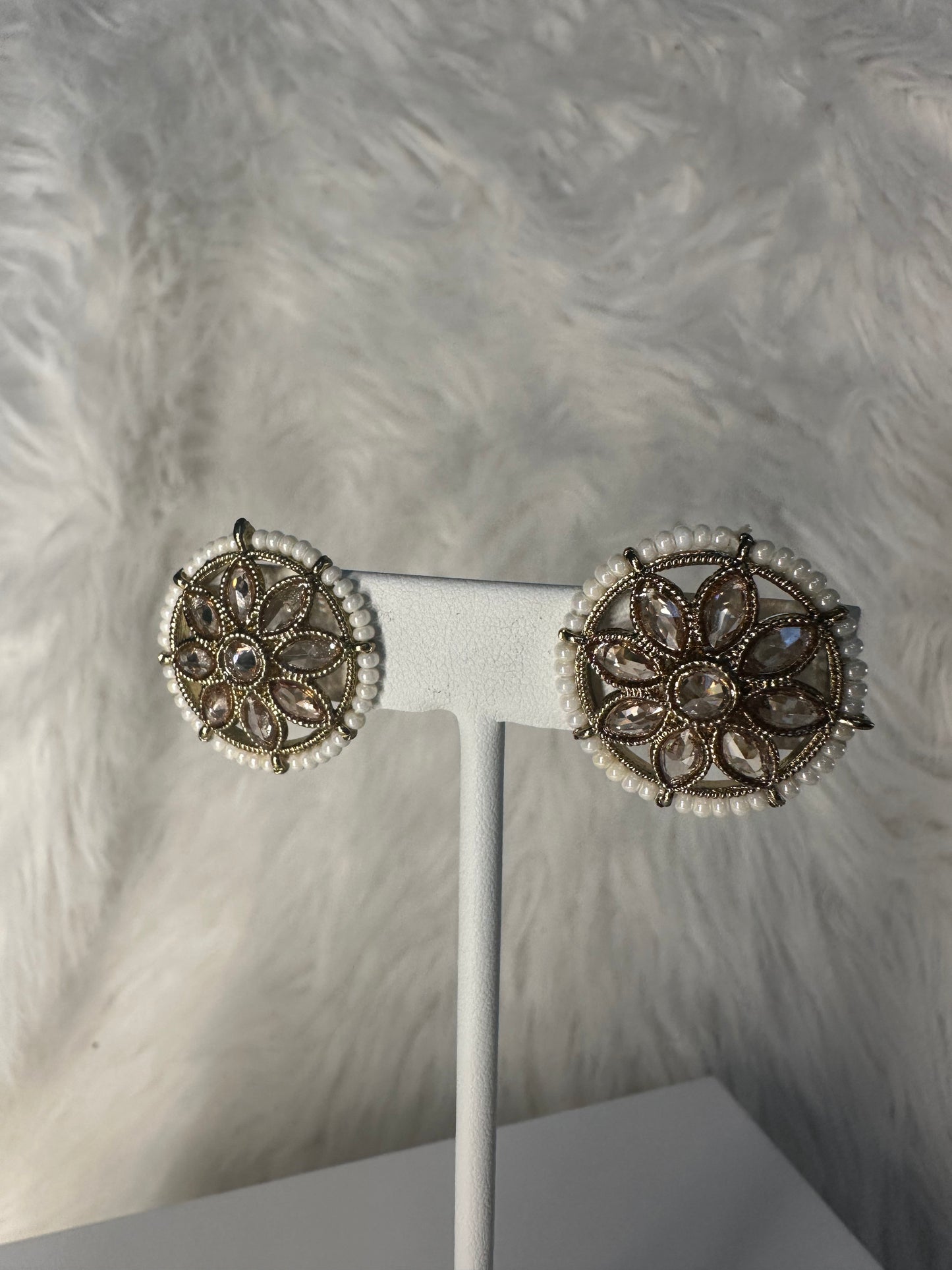 Amina Oversized Pearl Studs